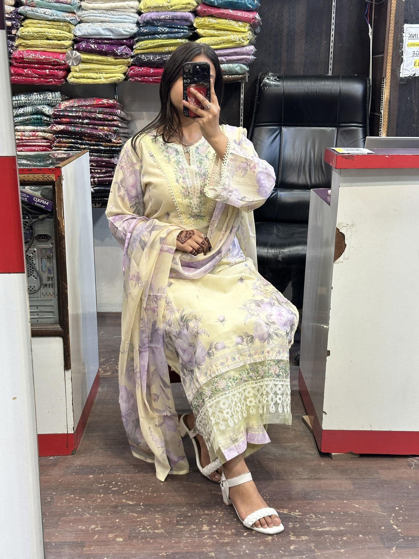 Cream white Pakistani Mal Cotton Embroidered Straight Suit with Lining & Cut Designer Plazo Along with Floral Duppata