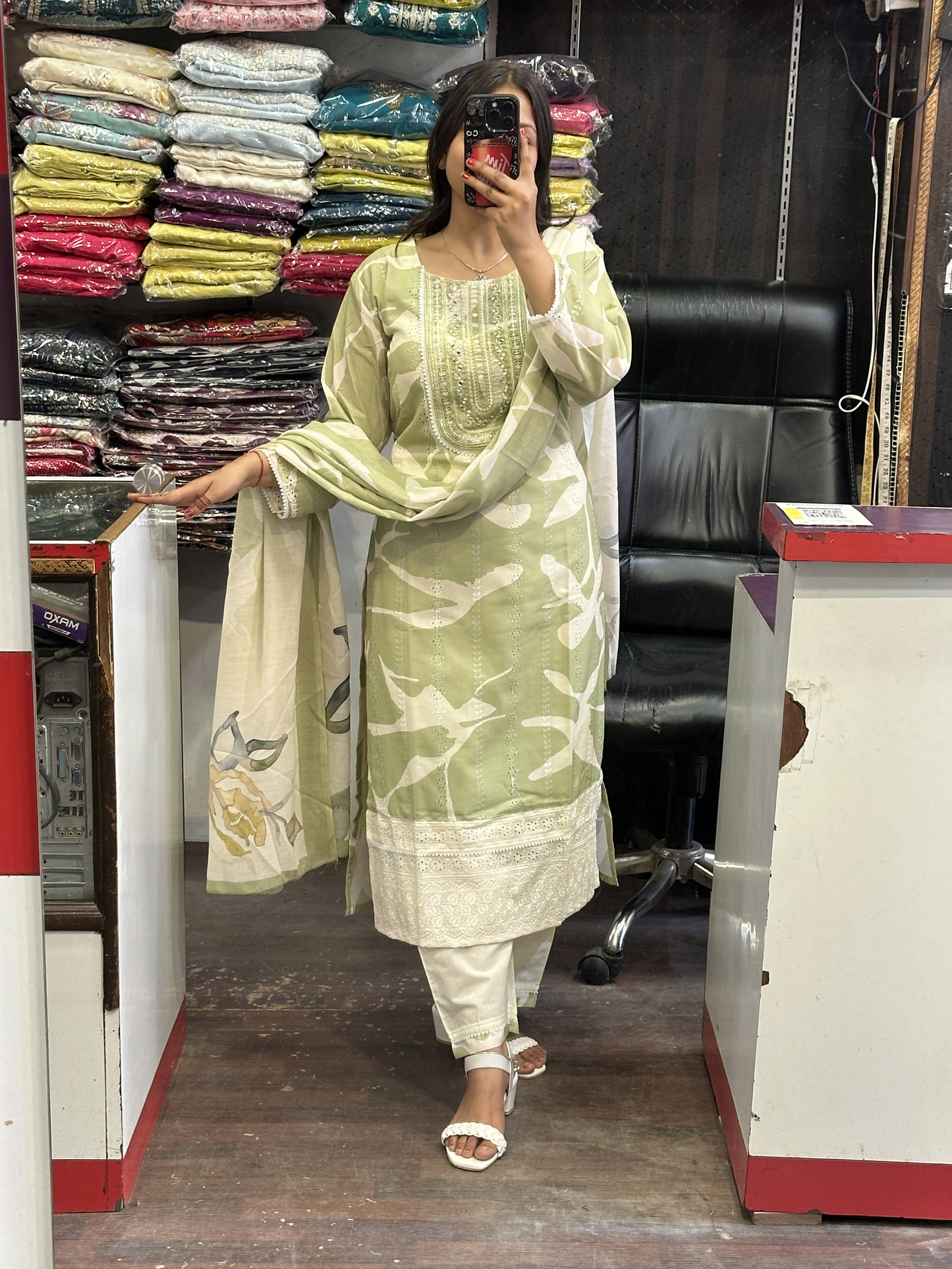 Pure Muslin Embroidered Pakistani Suit with Lining Pant and Full Muslin Printed Dupatta