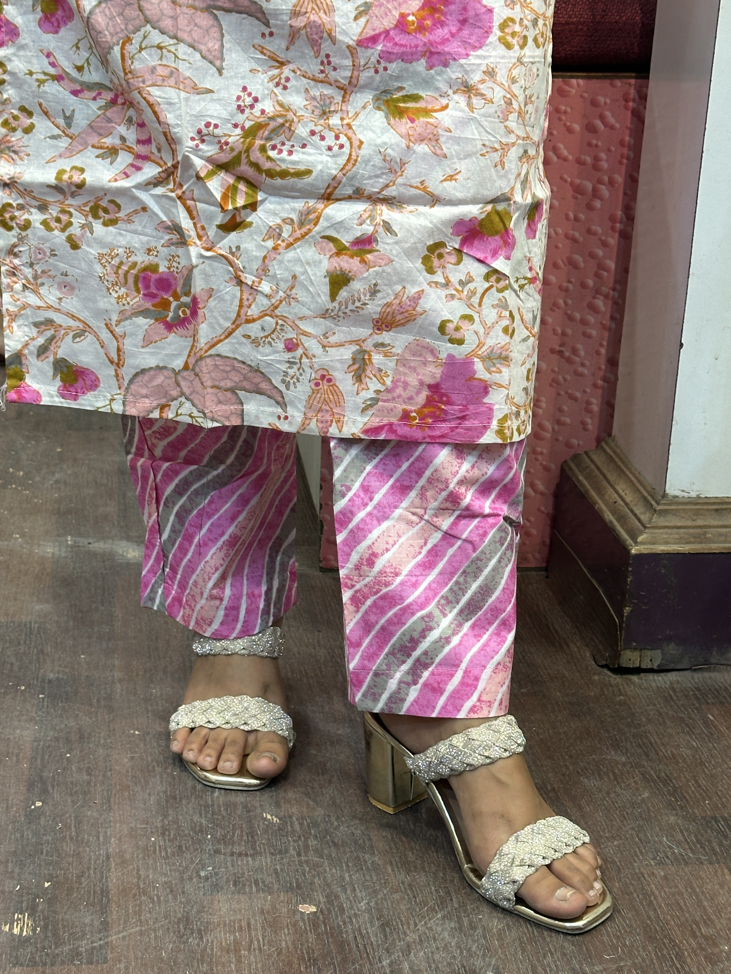 Pure Cotton Pant Suit with Original Mirror Work on Neck with Full Cotton Dupatta