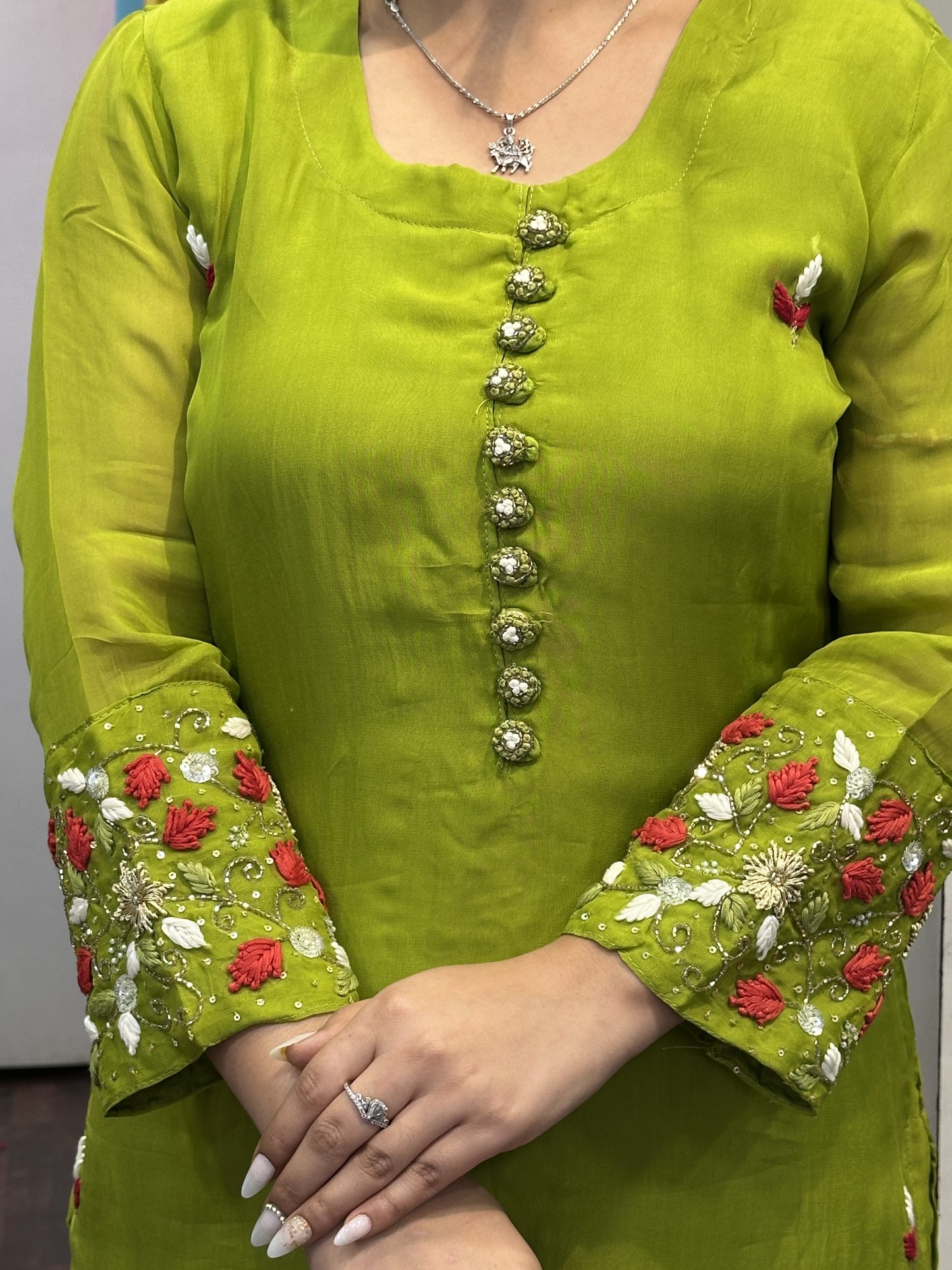 Hot Selling Mehndi Organza Designer Suit with Handwork Sleeves with Pant and Full Brush Paint Organza Dupatta