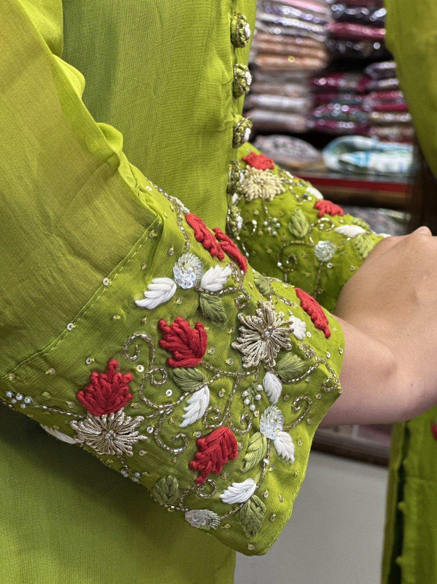 Hot Selling Mehndi Organza Designer Suit with Handwork Sleeves with Pant and Full Brush Paint Organza Dupatta