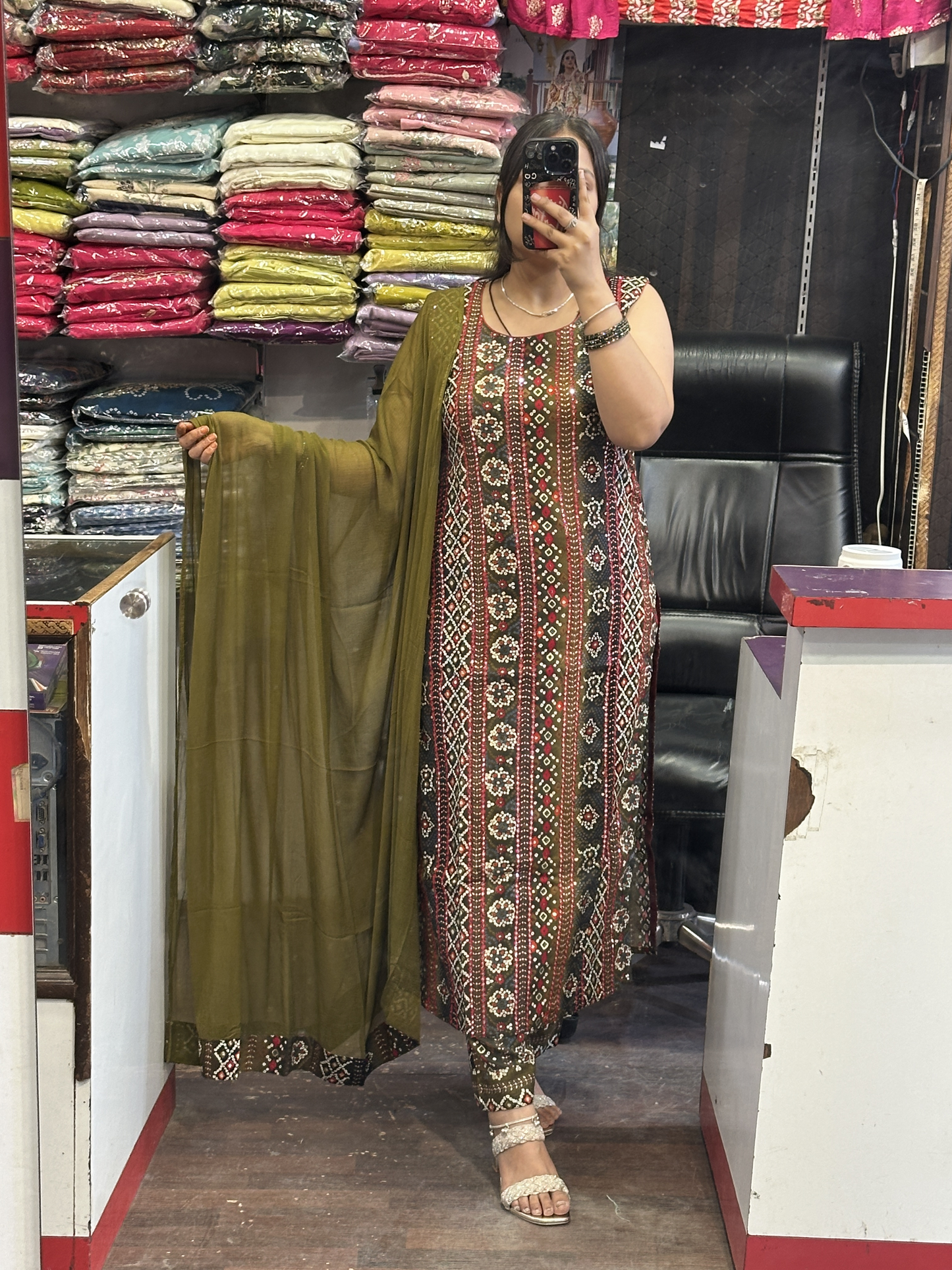 Very Soft Ryon cotton Pant suit with Chiffon Dupatta(Full sleeves attached inside)