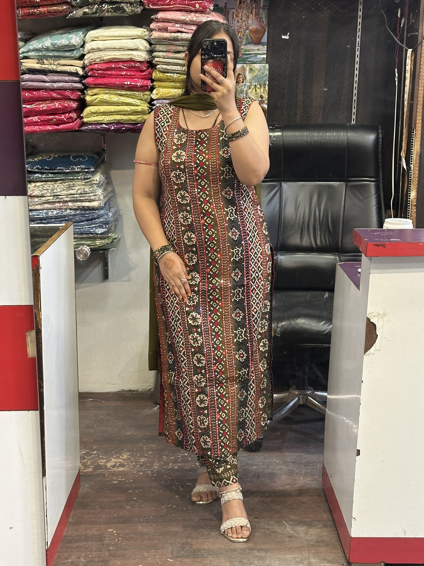 Very Soft Ryon cotton Pant suit with Chiffon Dupatta(Full sleeves attached inside)