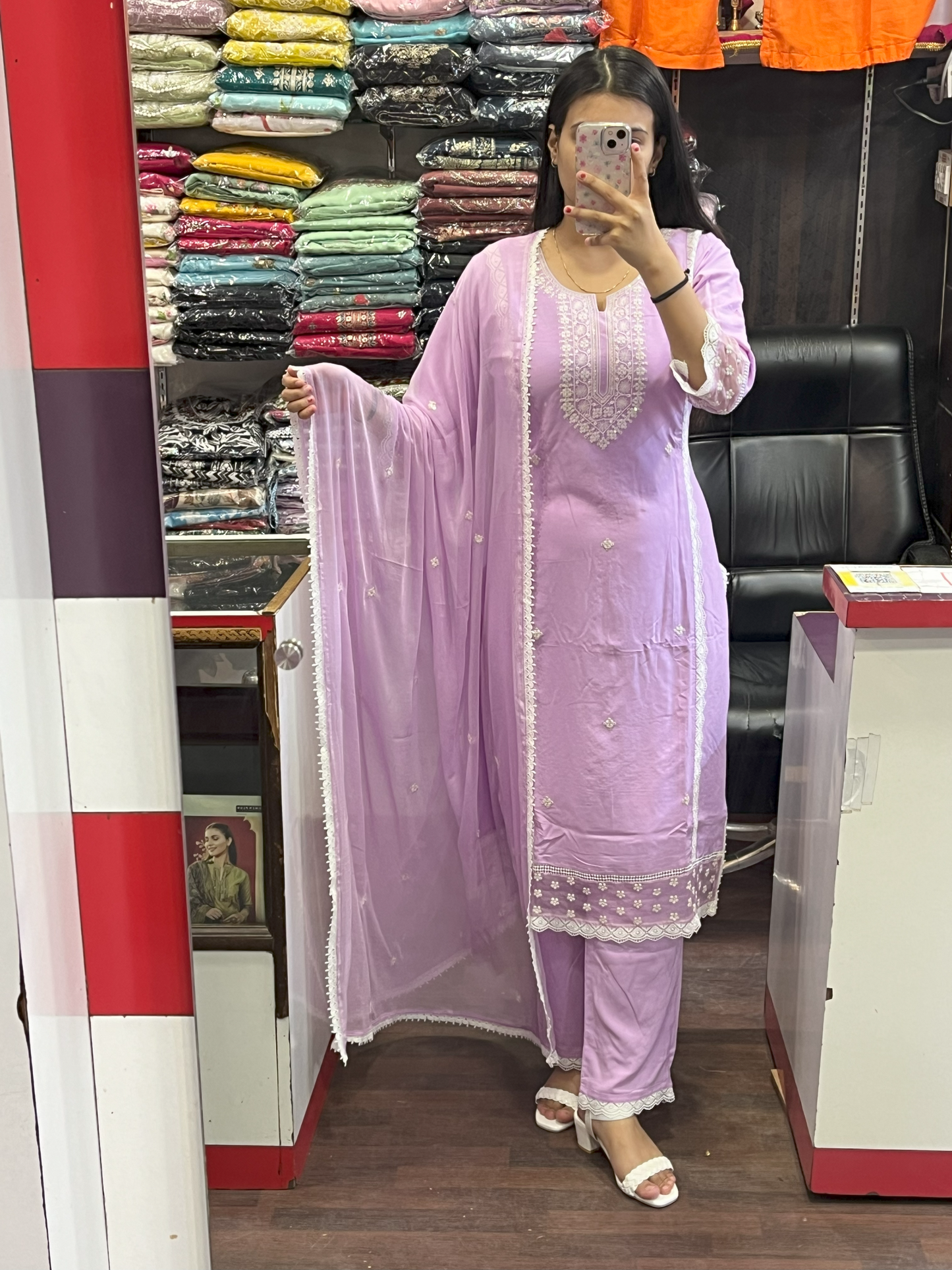 Ryon Cotton Embroiderd  Lavender Pant Suit With Chiffon Dupatta