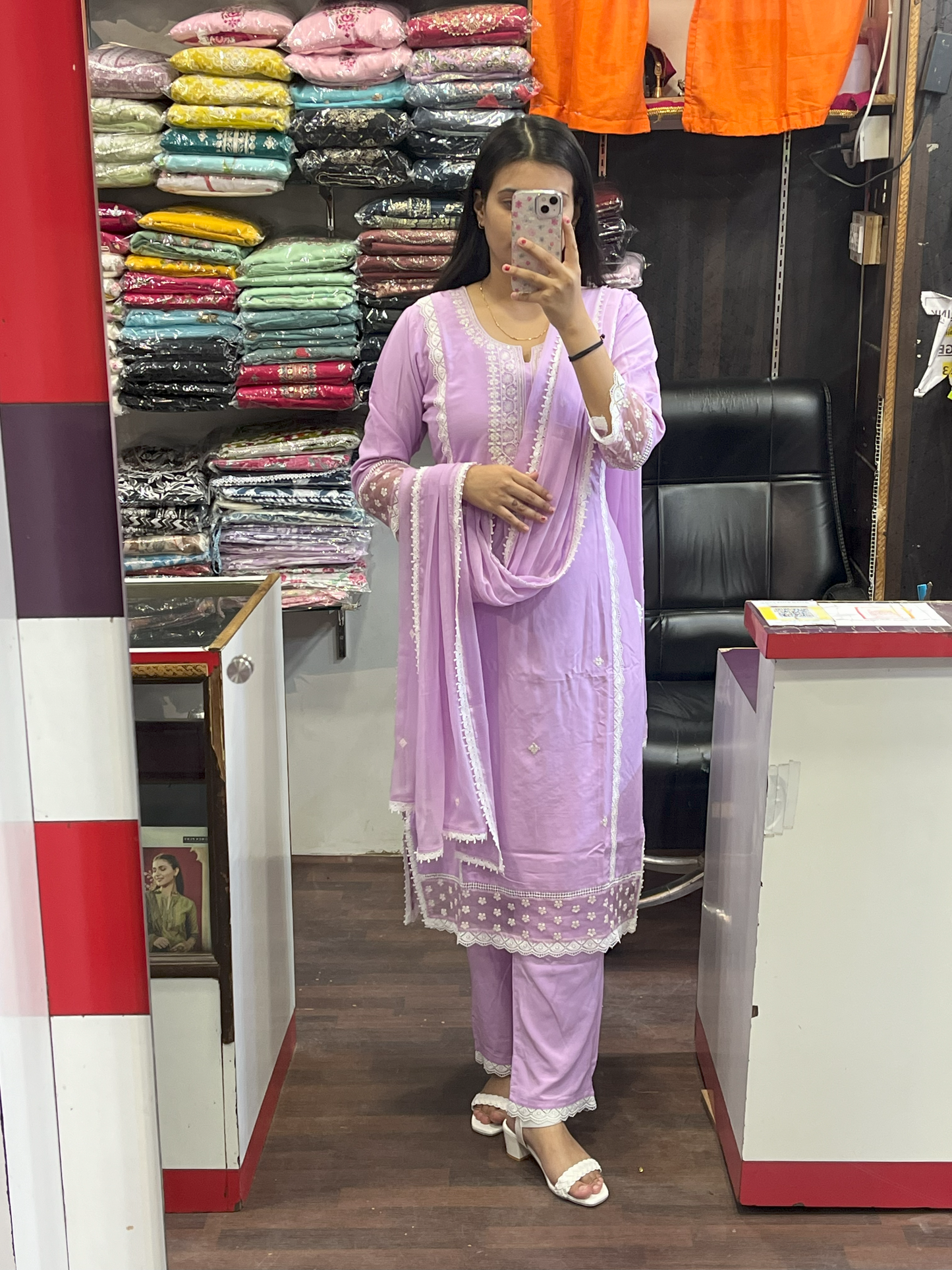 Ryon Cotton Embroiderd  Lavender Pant Suit With Chiffon Dupatta