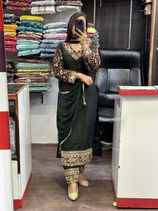 Mehndi Straight Kurta Pant Suit With Embroidery Stuff Vichitra