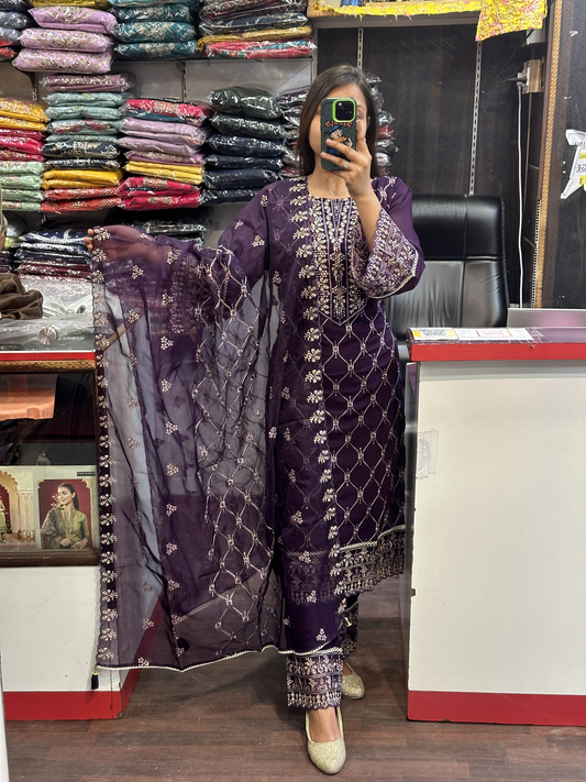 Purple Embroidery Georgette Pakistani Sleeves Designer Suit With Lining & Organza Dupatta