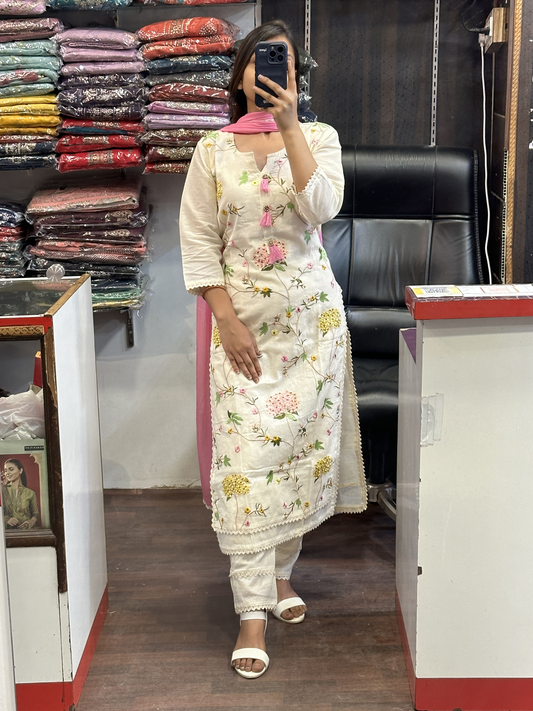Off White Hand Embroidery Cotton Kurta with lining, Pant & Pink Pure contrast Dupatta