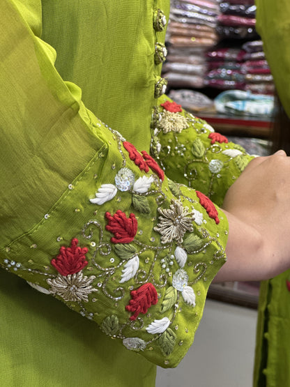 Hot Selling Mehndi Organza Designer Suit with Handwork Sleeves with Pant and Full Brush Paint Organza Dupatta