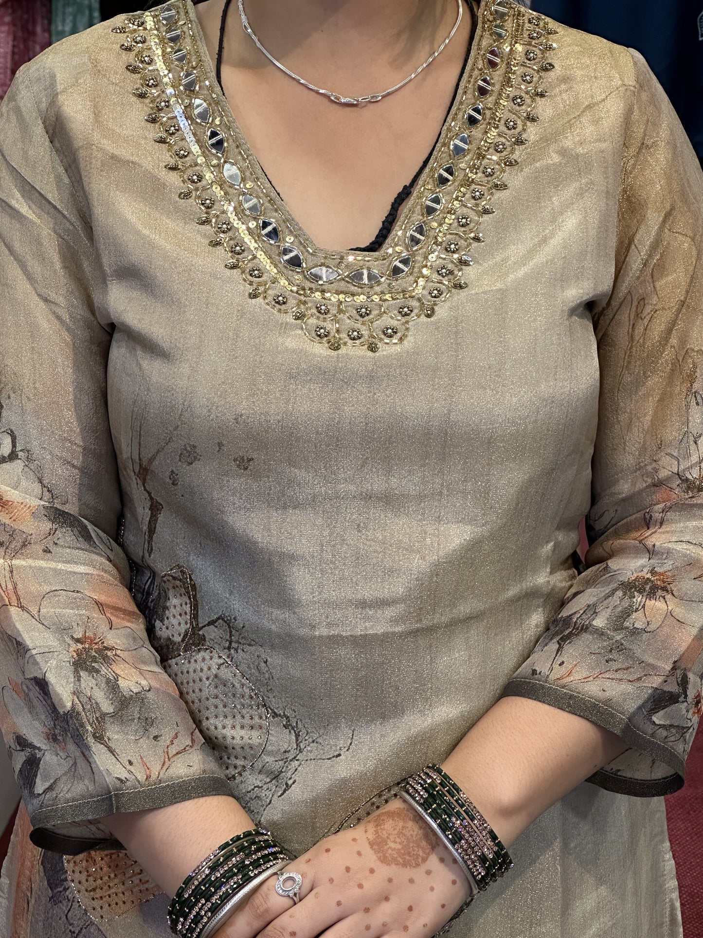 👌Premium Shimmer Suit with Cotton Lining🥰 Having Beautiful Mirror Work in Neckline Along with Full Digital Shimmer Jaquard Dupatta and Superb Shimmer Slub Bottom Pant