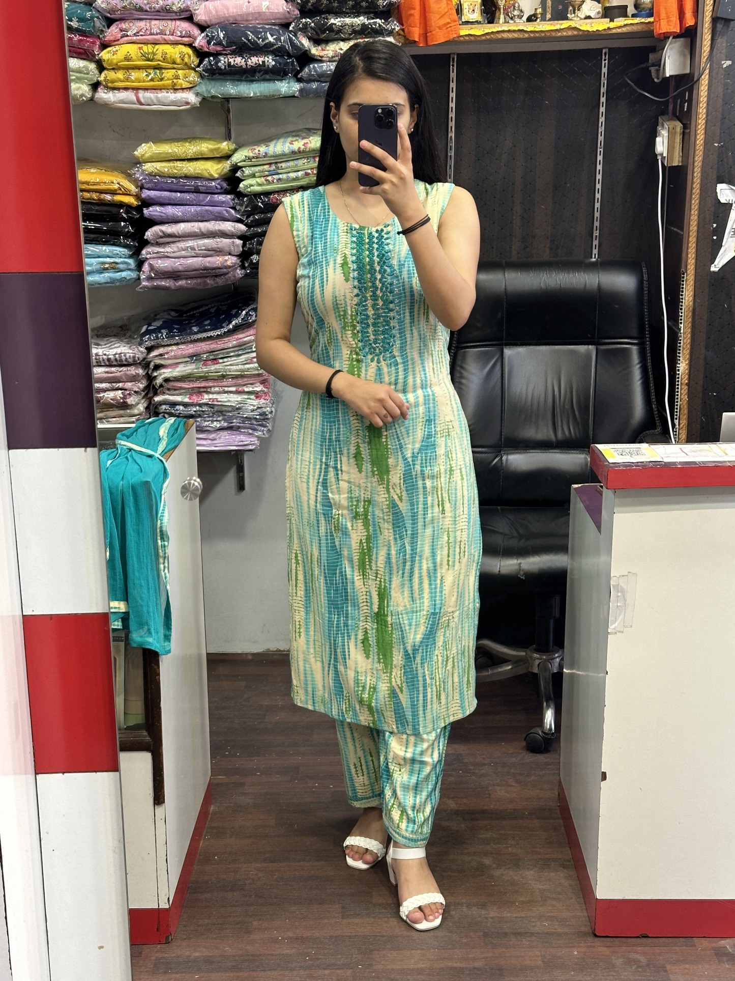 Mirror Work Tie & Dye Very Soft Ryon Cotton Pant Suit with Chiffon Dupatta(Full sleeves attached inside)