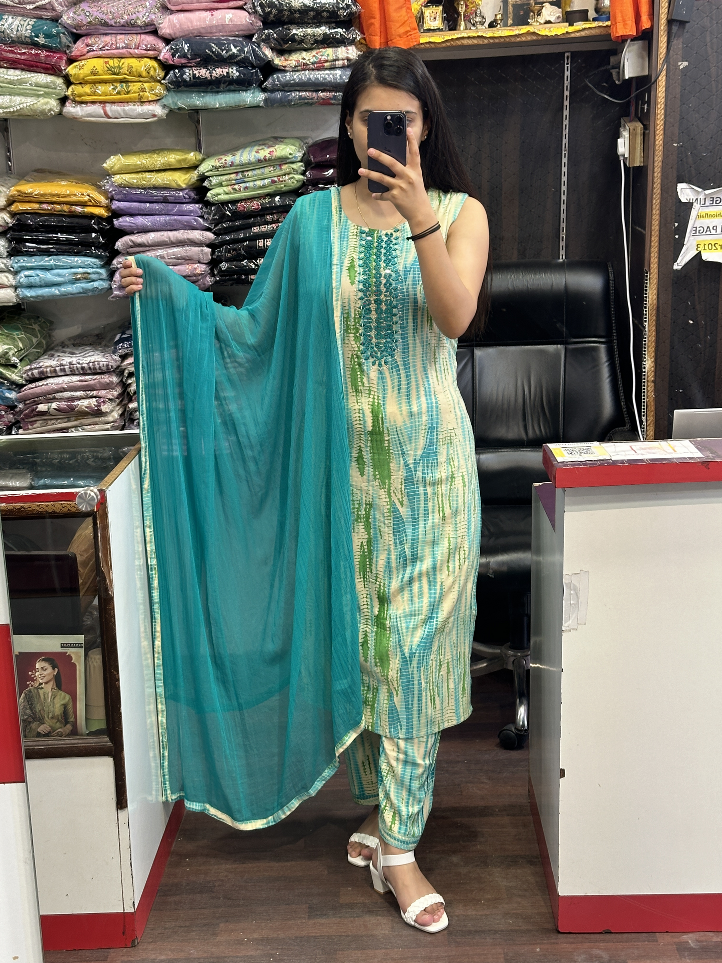 Mirror Work Tie & Dye Very Soft Ryon Cotton Pant Suit with Chiffon Dupatta(Full sleeves attached inside)